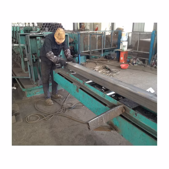 Tubo Gi rettangolare con rivestimento in zinco a sezione cava Rhs Tubo in acciaio zincato con rivestimento in zinco immerso a caldo in carbonio ASTM A500 A36 Shs Ms Tubo quadrato